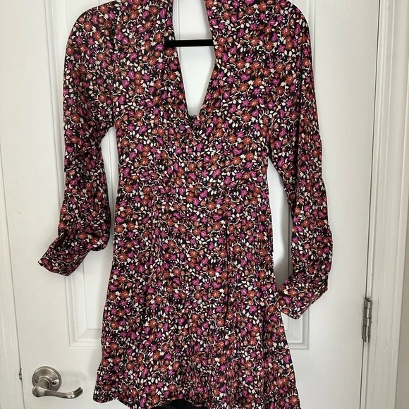 Floral Long-Sleeve Dress - Picture 3 of 6